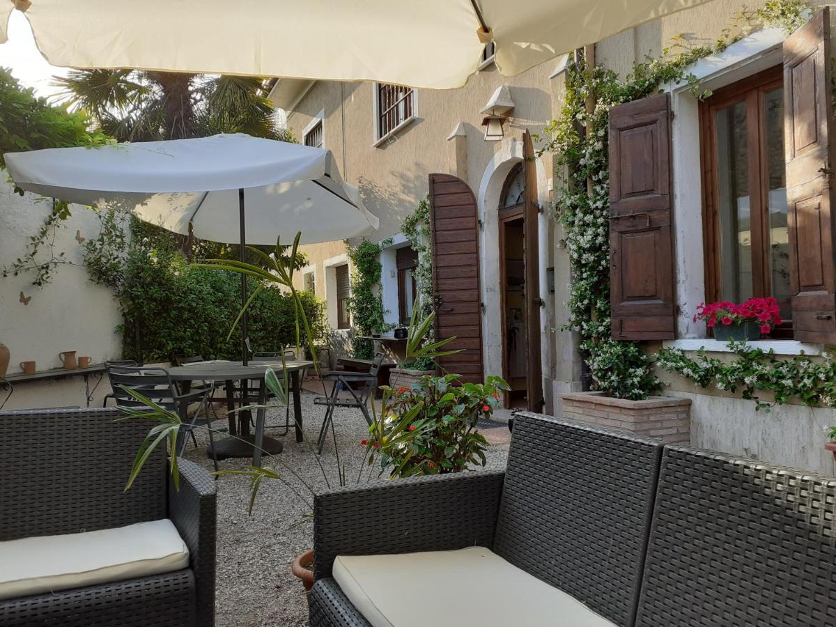 Hotel Residenza La Dimora Imperfetta Salionze Exterior foto